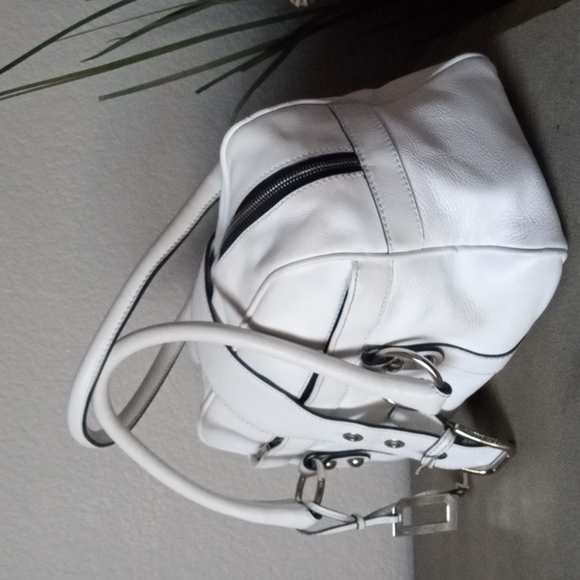 DOLCE & GABBANA Off White Pebbled Leather Satchel Bag Purse. Certified Authentic - Picture 5 of 14